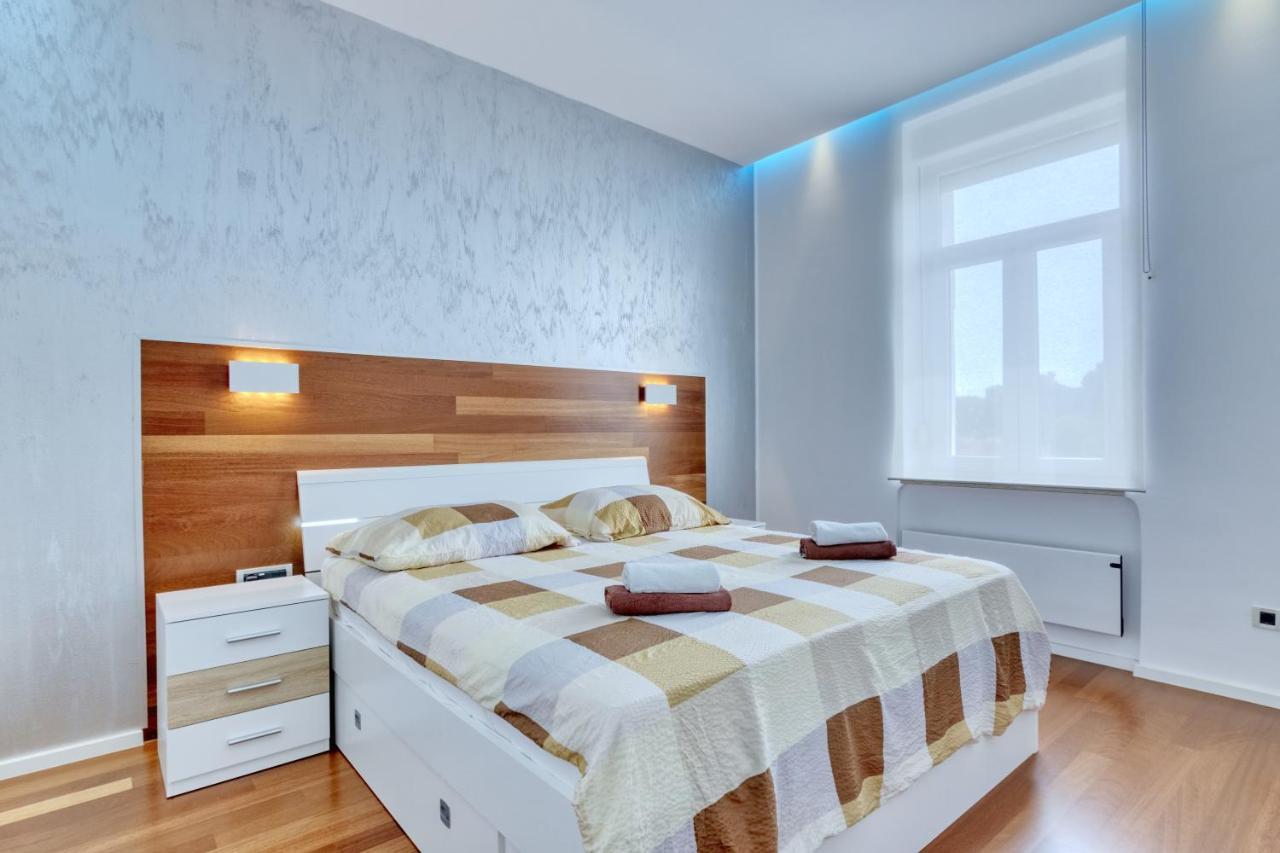 Light In Apartament